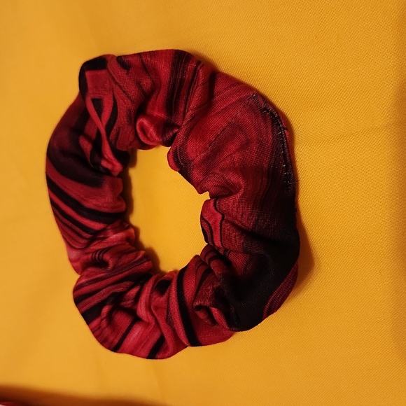 Handmade Brushed knit, Head Band and Scruncy set. - Picture 5 of 5